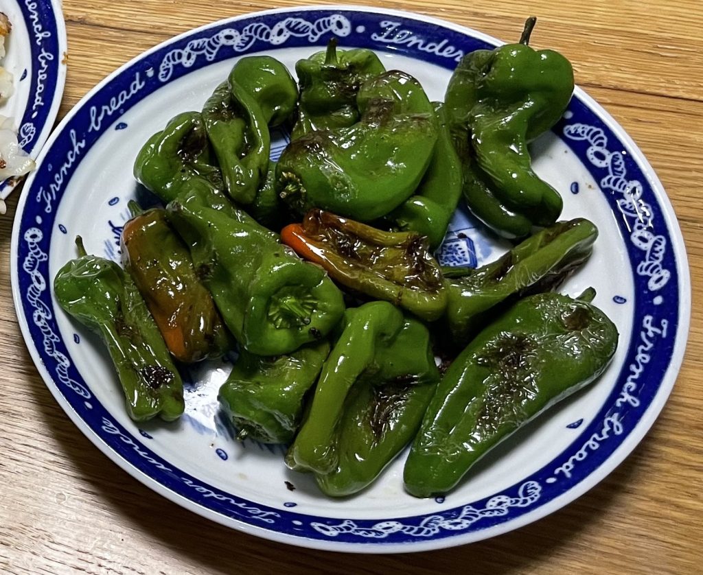 ピーマンの丸焼き