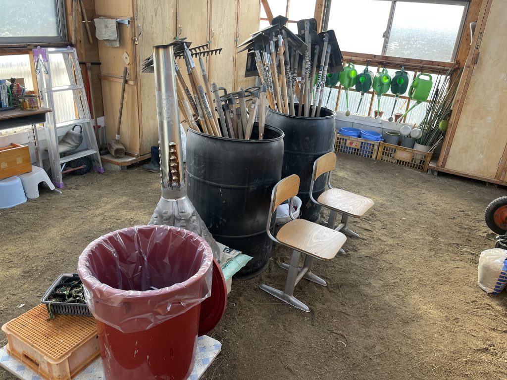 貸し出し用農具　ロッカー